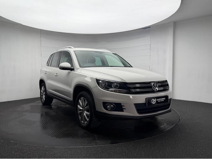Volkswagen Tiguan 2.0 TDI BlueMotion Tech Match 4WD Euro 5 (s/s) 5dr
