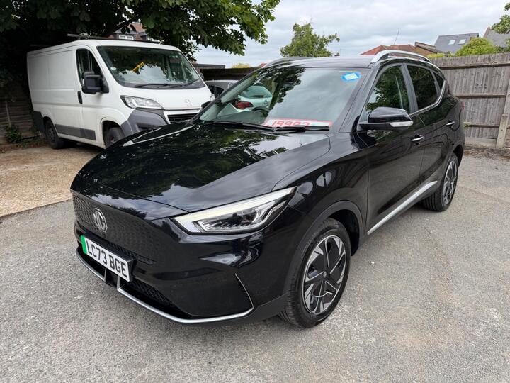 MG MG ZS 72.6kWh Trophy Connect Long Range Auto 5dr