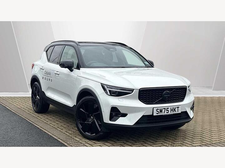 Volvo XC40 2.0 B4 MHEV Ultra Black Edition DCT Auto Euro 6 (s/s) 5dr