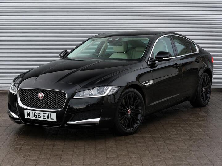 Jaguar XF 2.0d Portfolio Auto Euro 6 (s/s) 4dr