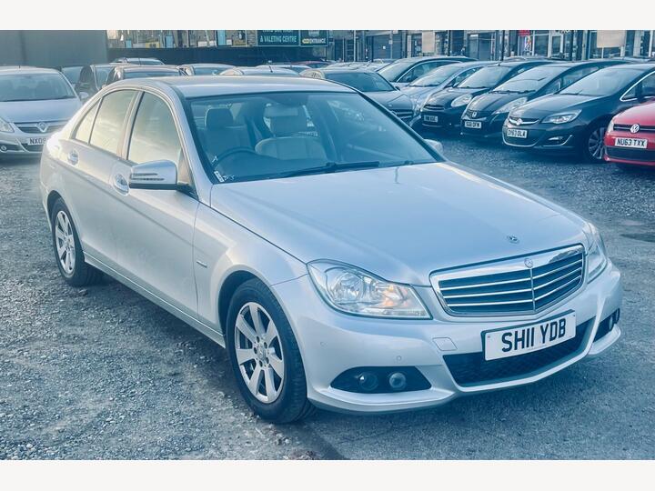 Mercedes-Benz C Class 1.8 C180 BlueEfficiency SE G-Tronic+ Euro 5 (s/s) 4dr