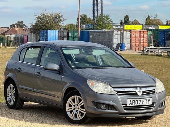 Vauxhall Astra 1.6i 16v Elite 5dr