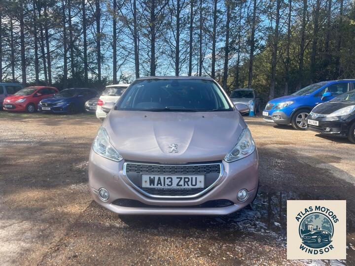 Peugeot 208 1.6 E-HDi Allure Euro 5 (s/s) 5dr