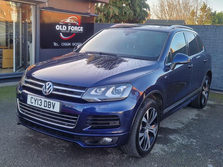 Volkswagen Touareg 3.0 TDI V6 BlueMotion Tech R-Line Tiptronic 4WD Euro 5 (s/s) 5dr