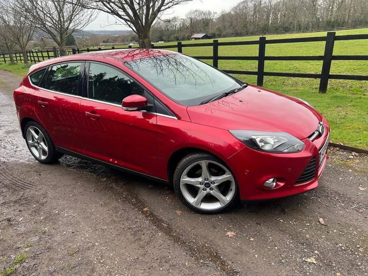 Ford FOCUS 1.0T EcoBoost Titanium Navigator Euro 5 (s/s) 5dr