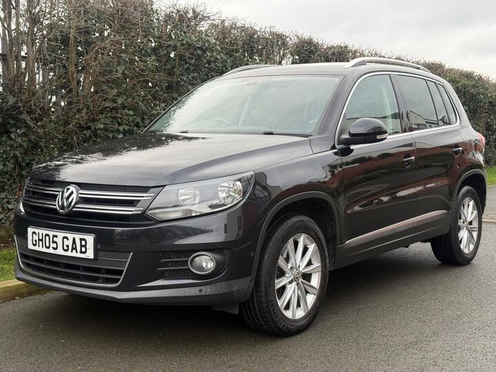 Volkswagen Tiguan 2.0 TDI BlueMotion Tech SE DSG 4WD Euro 5 (s/s) 5dr