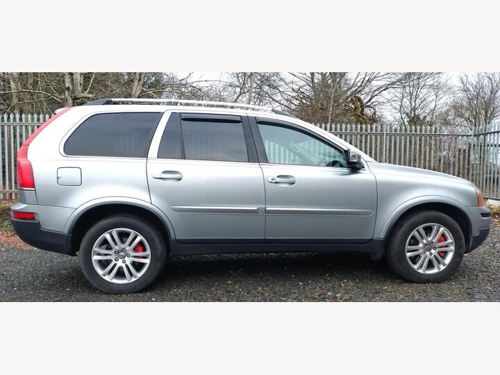 Volvo XC90 2.4 D5 SE Lux Geartronic 4WD Euro 5 5dr