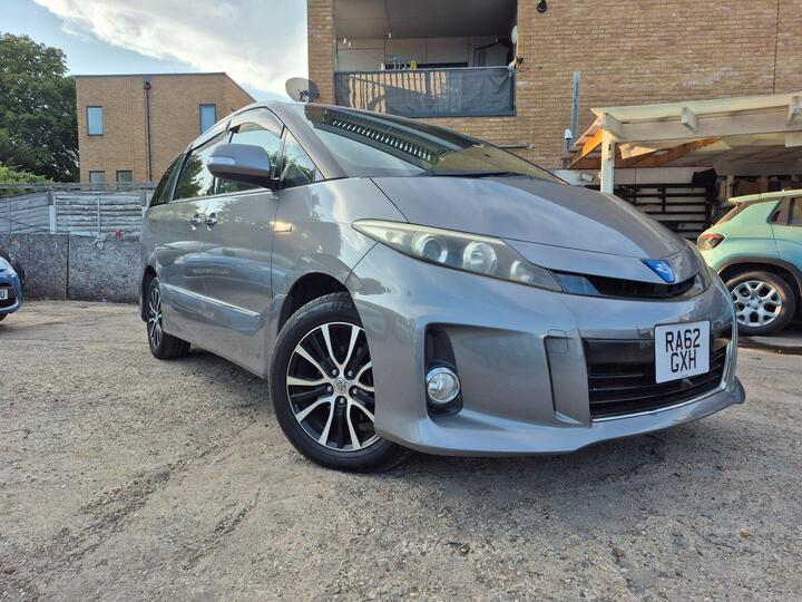 Toyota Estima Aeras 2.4 Hybrid AWD 8 Seater Famiky Car