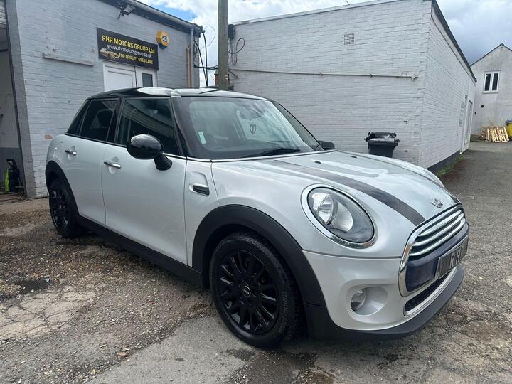 MINI Hatch 1.5 Cooper D Euro 6 (s/s) 5dr