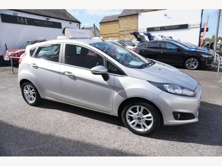 Ford Fiesta 1.0T EcoBoost Zetec Powershift Euro 6 5dr