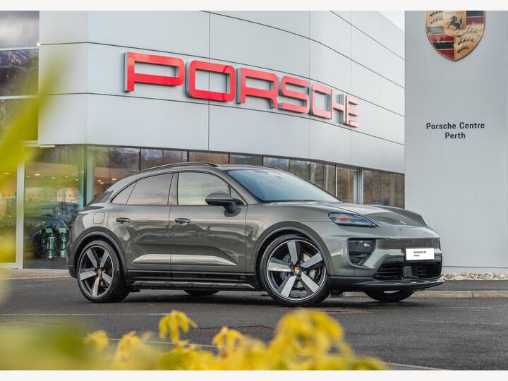 Porsche Macan 100kWh Auto 5dr