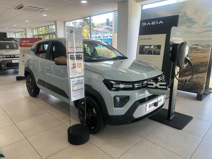 Dacia Spring 100 24.3kWh EXTREME Auto 5dr