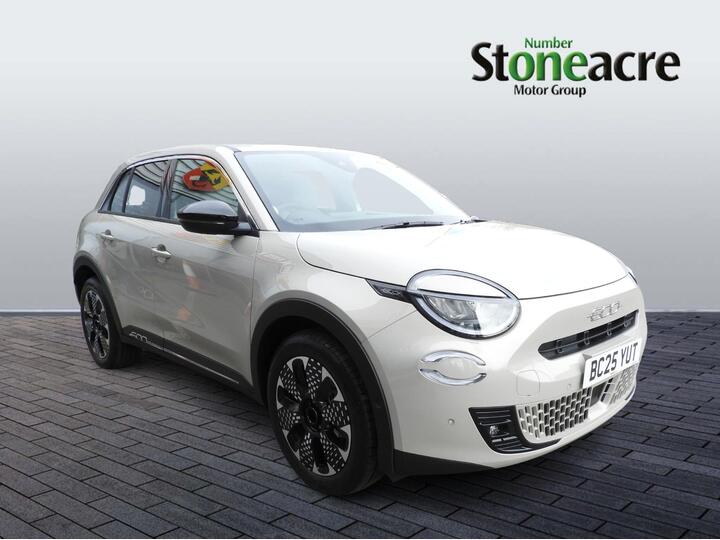 Fiat 600 54kWh La Prima Auto 5dr