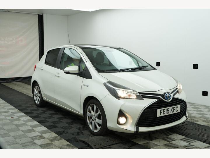 Toyota Yaris 1.5 VVT-h Excel E-CVT Euro 6 5dr (15in Alloy)