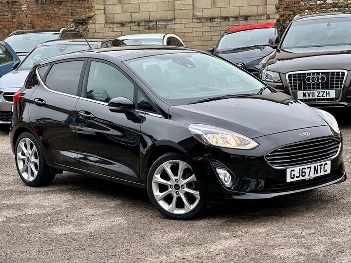 Ford Fiesta 1.0T EcoBoost Titanium Euro 6 (s/s) 5dr