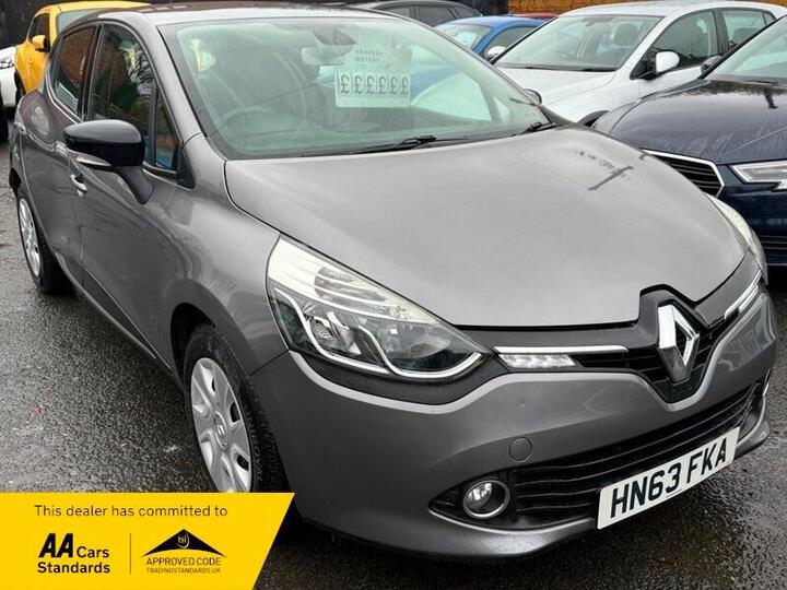 Renault Clio 0.9 TCe ECO Dynamique MediaNav Euro 5 (s/s) 5dr Renault Clio 0.9 TCe ECO Dynamique MediaNav Euro 5 (s/s) 5dr