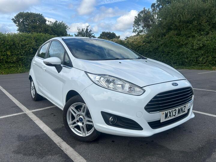 Ford Fiesta 1.0 Zetec Euro 5 (s/s) 5dr