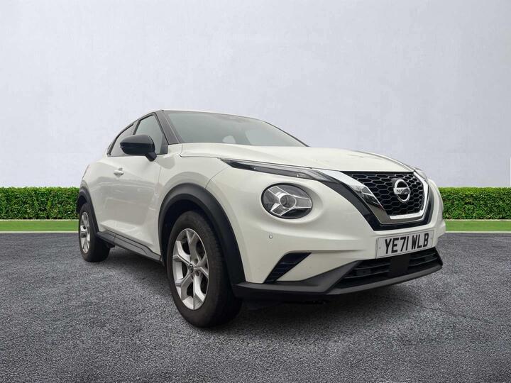 Nissan JUKE 1.0 DIG-T N-Connecta Euro 6 (s/s) 5dr