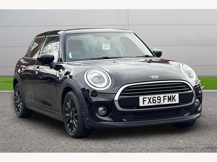 MINI Hatchback 1.5 Cooper Classic Euro 6 (s/s) 5dr