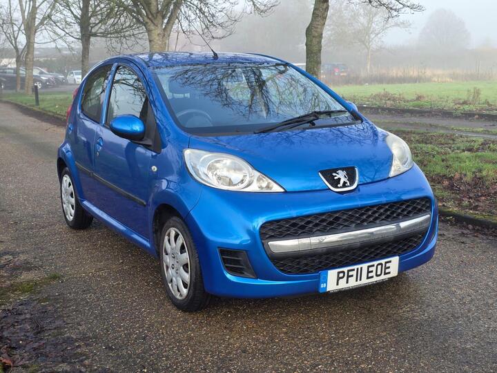 Peugeot 107 1.0 12V Urban Euro 5 5dr
