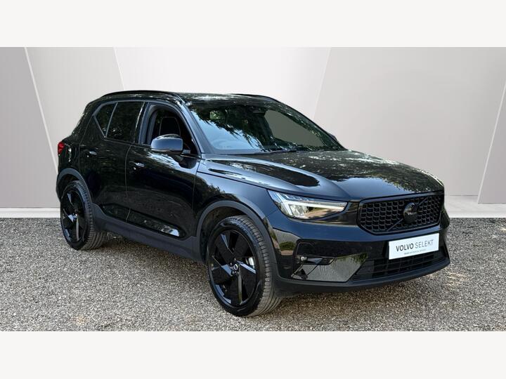 Volvo XC40 2.0 B3 MHEV Plus Black Edition DCT Auto Euro 6 (s/s) 5dr