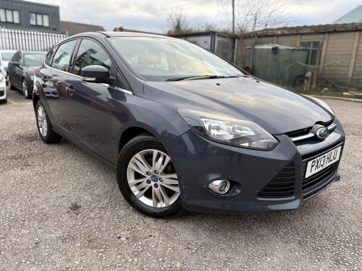 Ford Focus 1.6 Zetec Euro 5 5dr