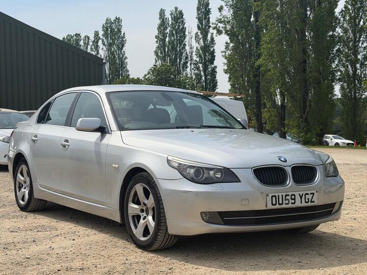 BMW 5 Series 2.0 520d SE Business Edition Steptronic Euro 4 4dr