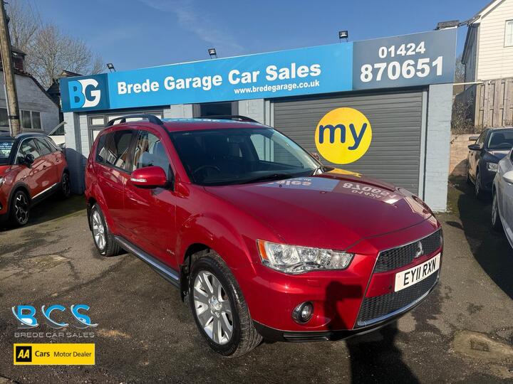 Mitsubishi Outlander 2.2 DI-D GX4 SST 4WD Euro 5 5dr Mitsubishi Outlander 2.2 DI-D GX4 SST 4WD Euro 5 5dr