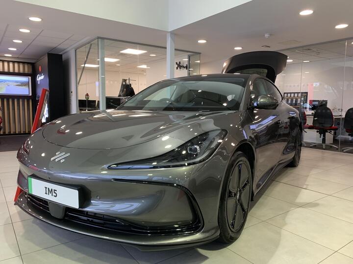 MG MG IM5 100kWh Long Range Saloon Auto 5dr