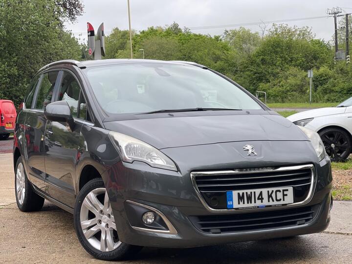 Peugeot 5008 1.6 HDi Active Euro 5 5dr Peugeot 5008 1.6 HDi Active Euro 5 5dr