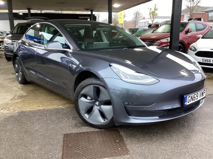Tesla Model 3 Standard Range Plus Auto RWD 4dr