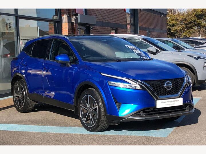 Nissan Qashqai 1.3 DIG-T MHEV Tekna Euro 6 (s/s) 5dr Nissan Qashqai 1.3 DIG-T MHEV Tekna Euro 6 (s/s) 5dr