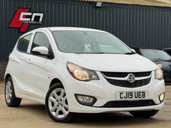 Vauxhall Viva 1.0i SE Euro 6 5dr (a/c) Vauxhall Viva 1.0i SE Euro 6 5dr (a/c)