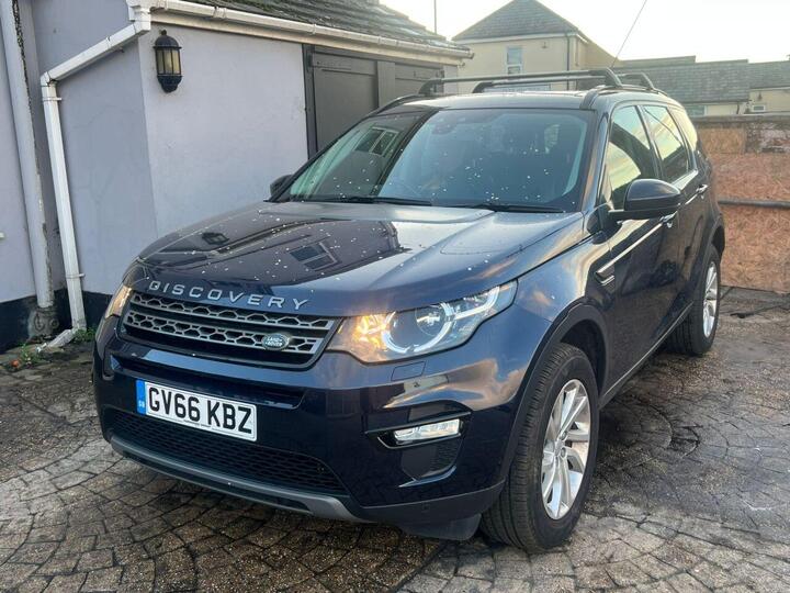 Land Rover DISCOVERY SPORT 2.0 TD4 SE Tech Auto 4WD Euro 6 (s/s) 5dr Land Rover DISCOVERY SPORT 2.0 TD4 SE Tech Auto 4WD Euro 6 (s/s) 5dr
