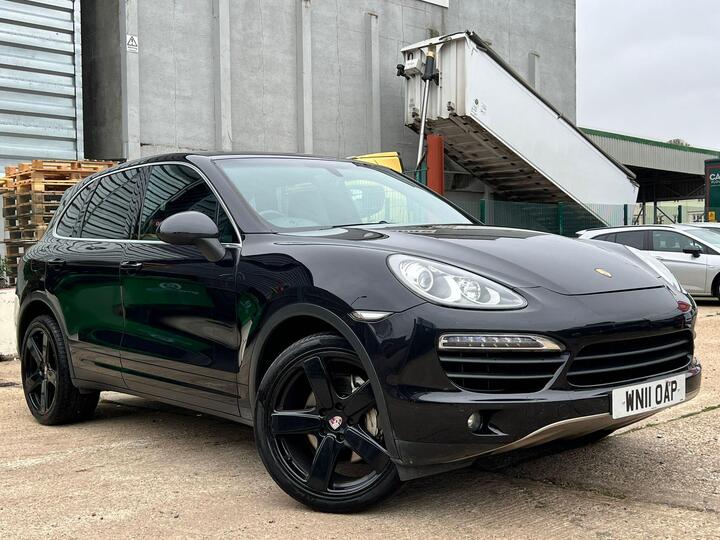 Porsche Cayenne 3.0h V6 S TiptronicS 4WD Euro 5 (s/s) 5dr Porsche Cayenne 3.0h V6 S TiptronicS 4WD Euro 5 (s/s) 5dr
