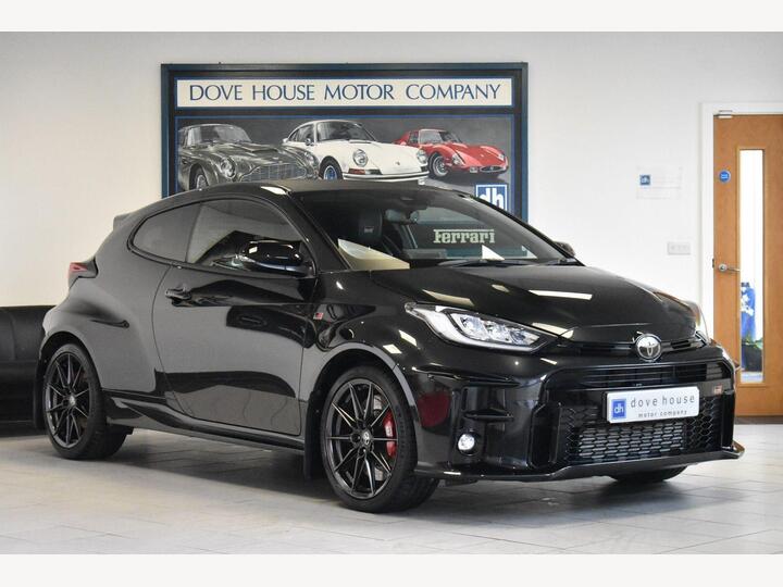 Toyota Yaris 1.6T GR Circuit AWD Euro 6 3dr Toyota Yaris 1.6T GR Circuit AWD Euro 6 3dr