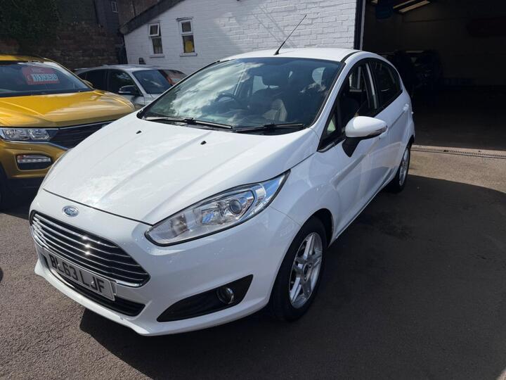 Ford Fiesta 1.0T EcoBoost Zetec Euro 5 (s/s) 5dr