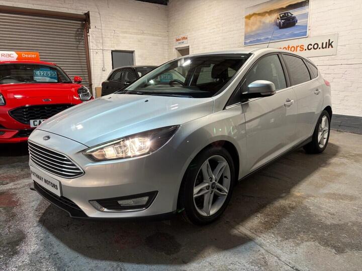 Ford FOCUS 1.0T EcoBoost Titanium Euro 6 (s/s) 5dr