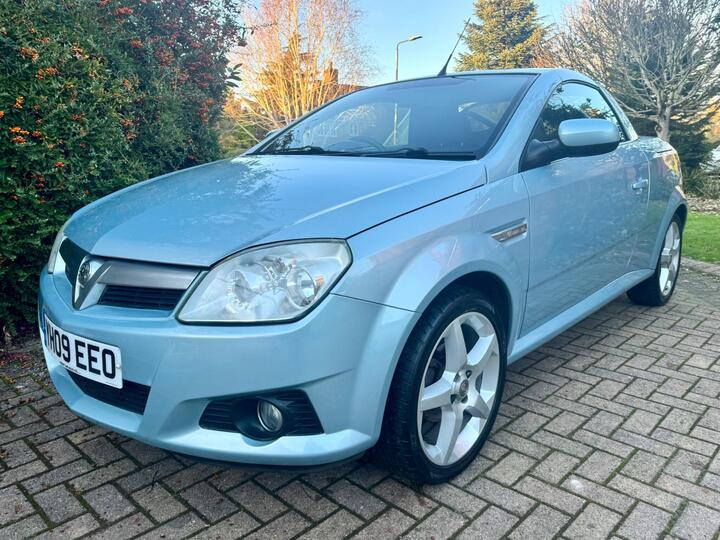 Vauxhall Tigra 1.4i 16v Exclusiv 2dr (a/c) Vauxhall Tigra 1.4i 16v Exclusiv 2dr (a/c)