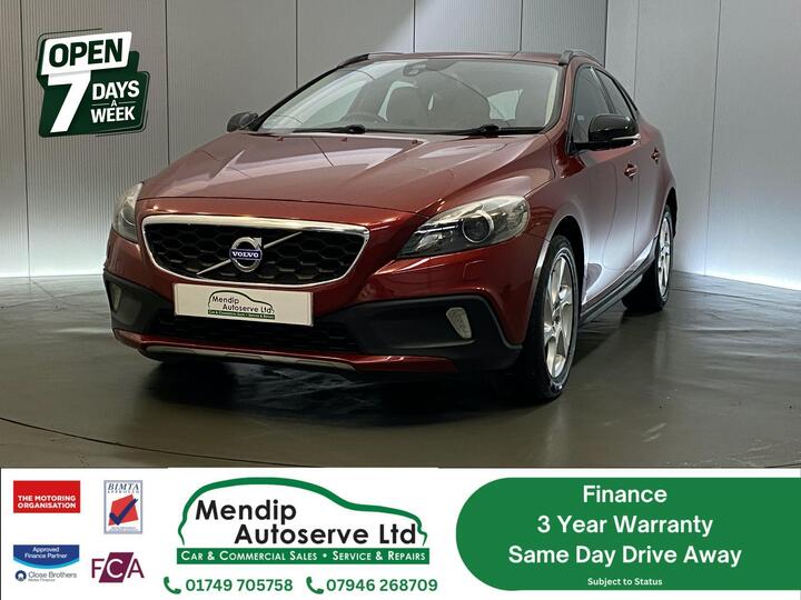 Volvo V40 Cross Country 2.0 D2 Lux Nav Euro 6 (s/s) 5dr