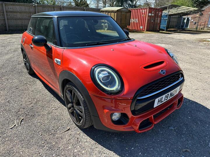 MINI Hatch 2.0 Cooper S Sport Steptronic Euro 6 (s/s) 3dr