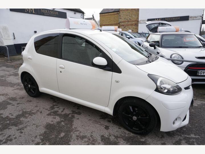 Toyota AYGO 1.0 VVT-i Fire Euro 5 5dr
