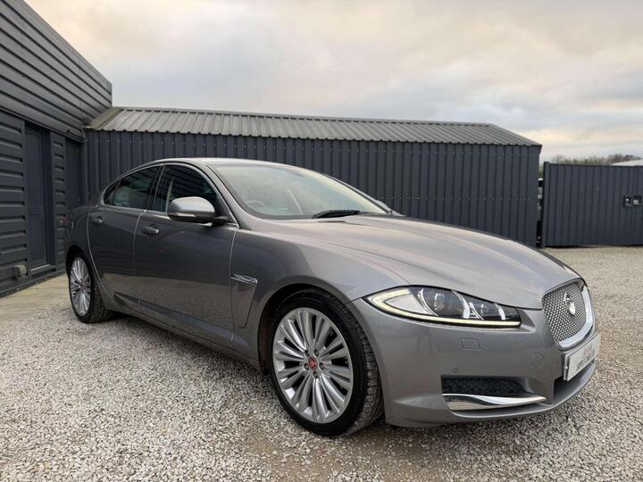 Jaguar XF 2.2d Portfolio Auto Euro 5 (s/s) 4dr