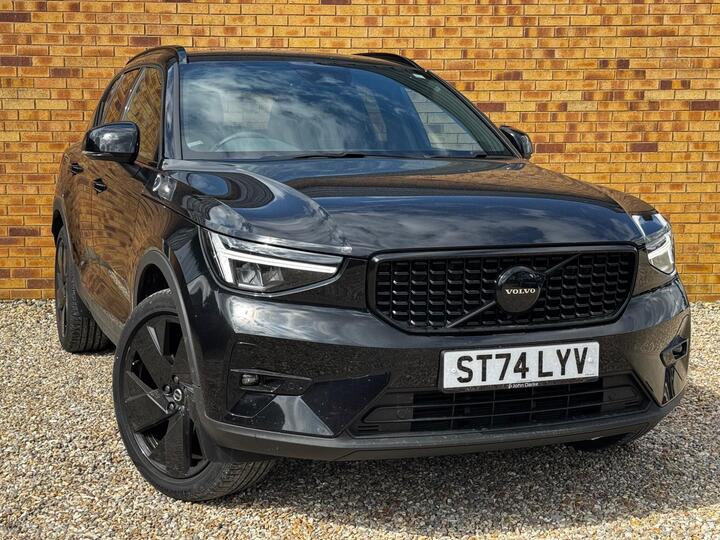 Volvo XC40 2.0 B4 MHEV Plus Black Edition DCT Auto Euro 6 (s/s) 5dr