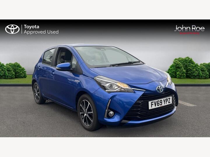 Toyota Yaris 1.5 VVT-h Icon Tech E-CVT Euro 6 (s/s) 5dr