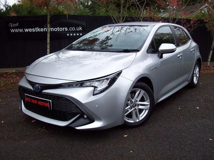 Toyota Corolla 1.8 VVT-h Icon Tech CVT Euro 6 (s/s) 5dr