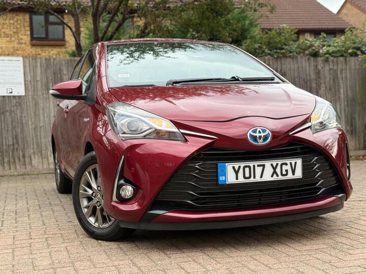 Toyota Yaris 1.5 VVT-h Icon Tech E-CVT Euro 6 (s/s) 5dr