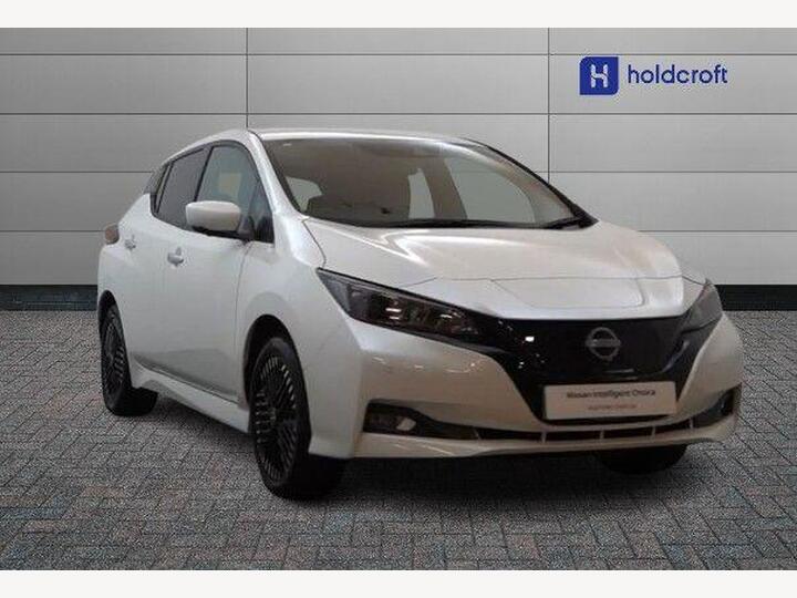 Nissan Leaf 39kWh N-Connecta Auto 5dr
