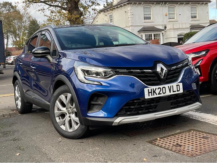 Renault Captur 1.5 Blue DCi Iconic Euro 6 (s/s) 5dr Renault Captur 1.5 Blue DCi Iconic Euro 6 (s/s) 5dr