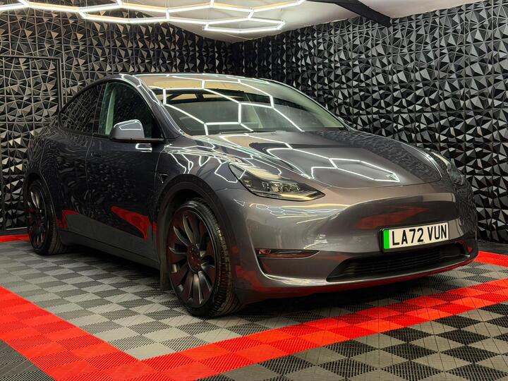 Tesla Model Y (Dual Motor) Performance Auto 4WDE 5dr Tesla Model Y (Dual Motor) Performance Auto 4WDE 5dr